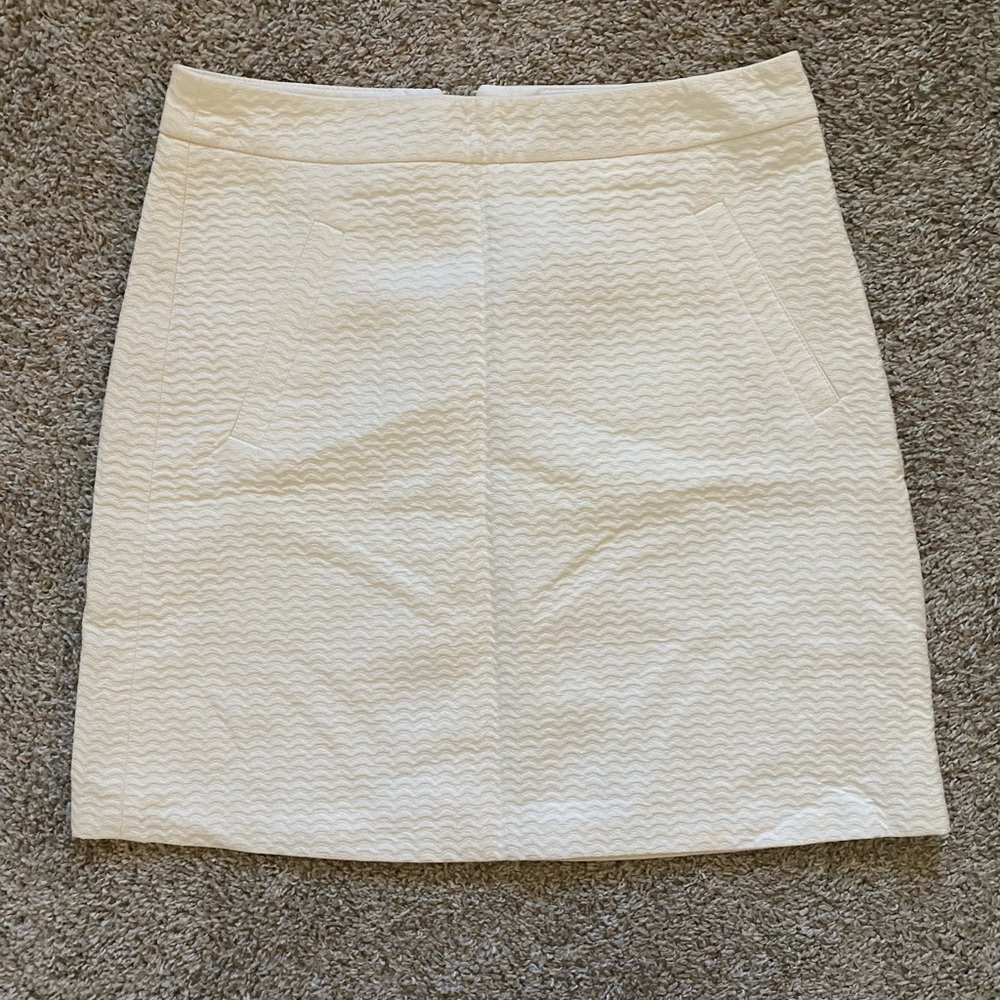 The Limited a line skirt in cream. Size 0